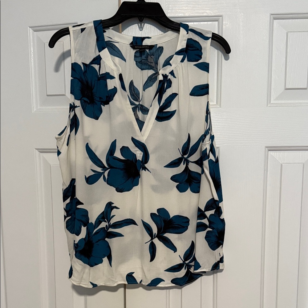 Banana Republic White and Blue Floral Blouse